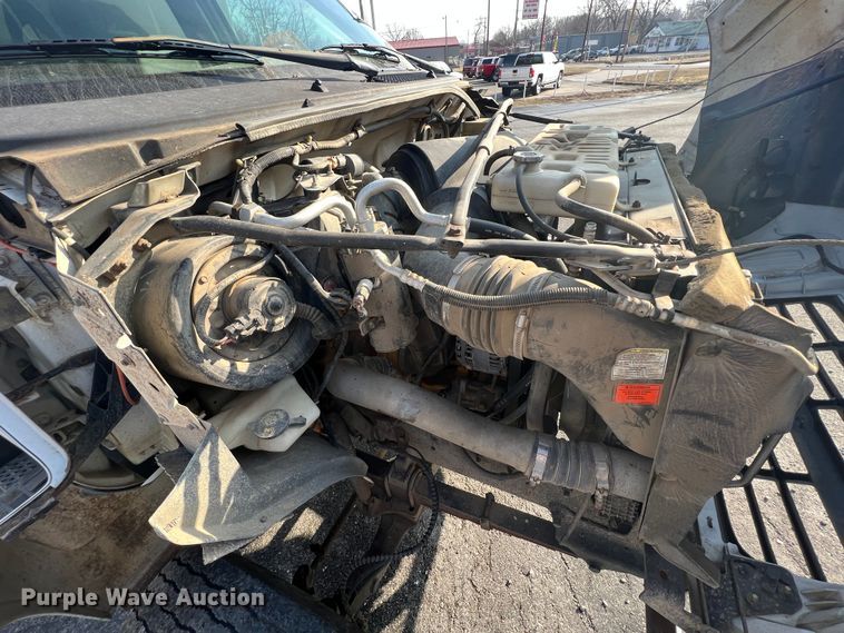 image for item ID9368 2000 Ford F650 Super Duty  dump truck