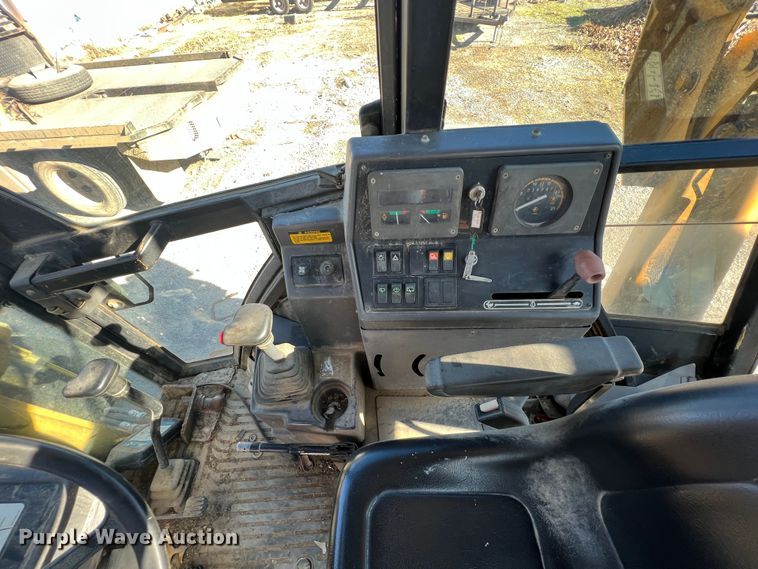 image for item ID9382 1994 Ford 555D  backhoe