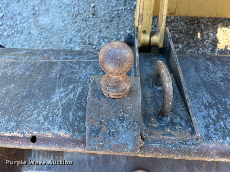 image for item ID9382 1994 Ford 555D  backhoe