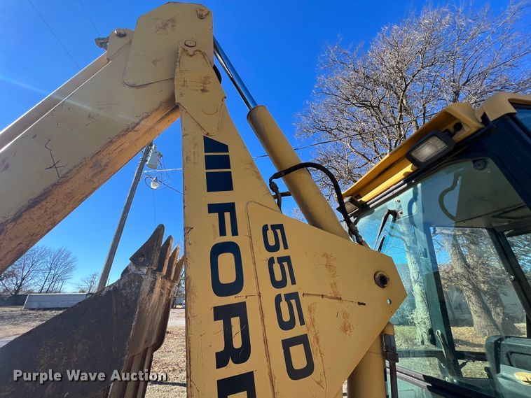image for item ID9382 1994 Ford 555D  backhoe