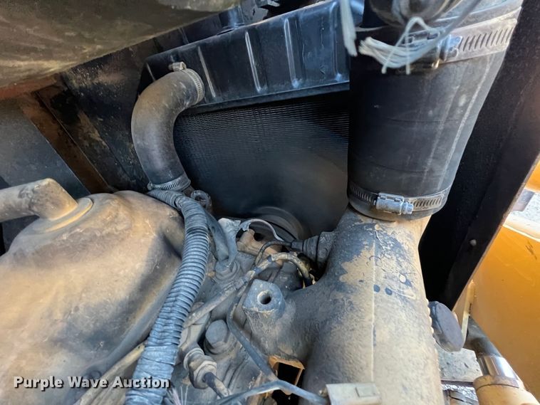 image for item ID9382 1994 Ford 555D  backhoe