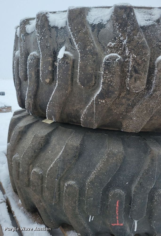 image for item IO9323 Lull  telehandler parts