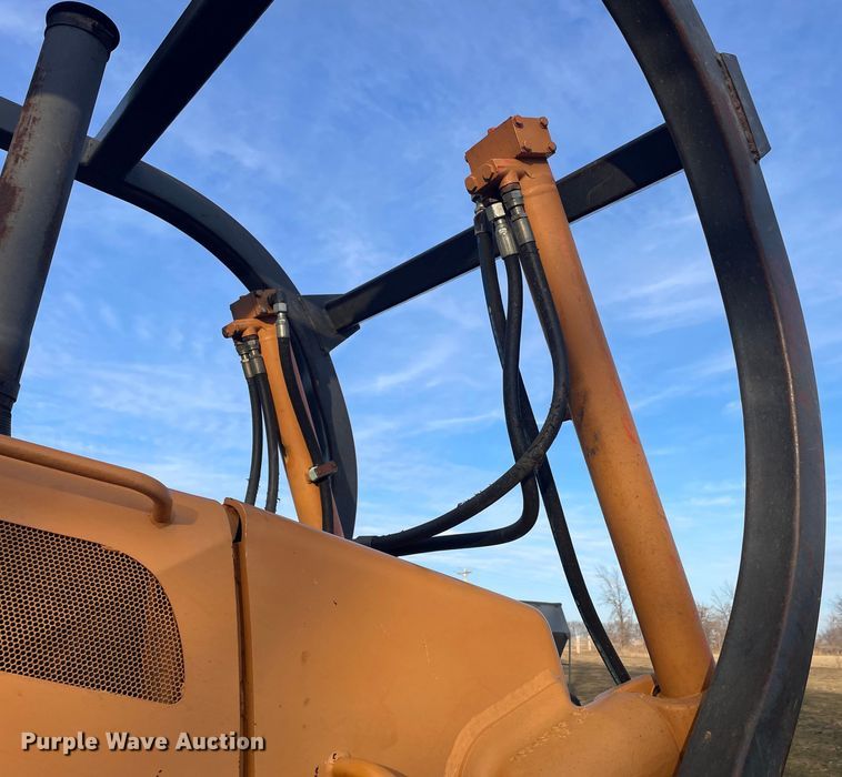 image for item JC9959 2004 Case 1850K  dozer