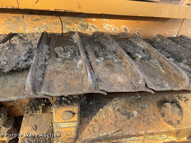 image for item JC9959 2004 Case 1850K  dozer