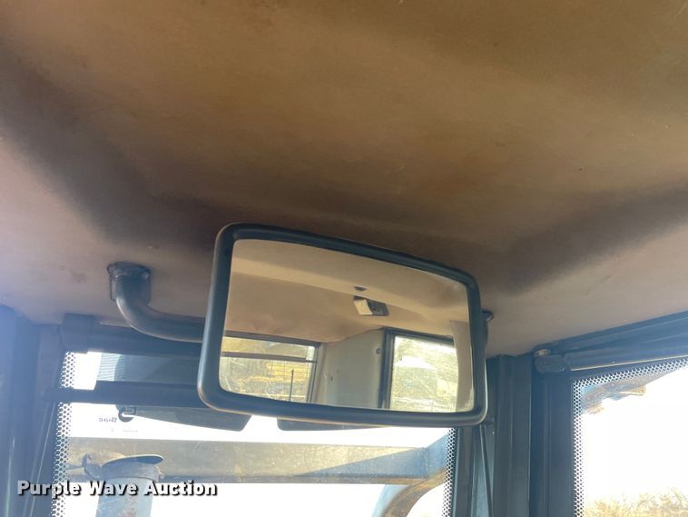 image for item JC9959 2004 Case 1850K  dozer