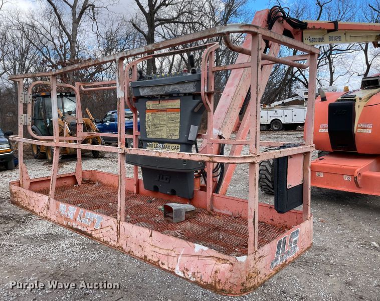image for item JR9829 2004 JLG 600AJ  boom lift