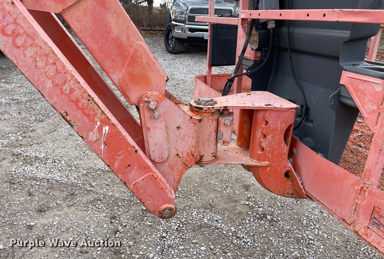 image for item JR9829 2004 JLG 600AJ  boom lift