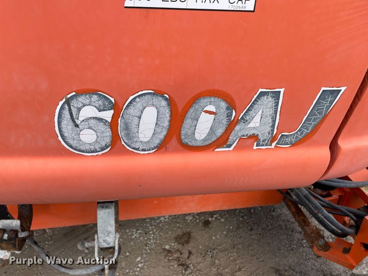 image for item JR9829 2004 JLG 600AJ  boom lift