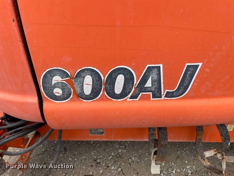 image for item JR9829 2004 JLG 600AJ  boom lift