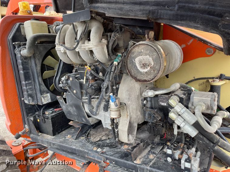 image for item JR9829 2004 JLG 600AJ  boom lift