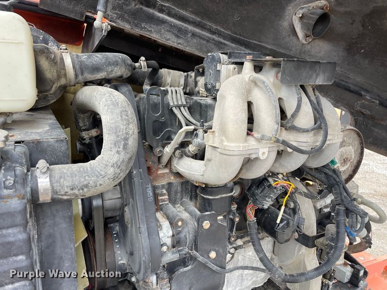 image for item JR9829 2004 JLG 600AJ  boom lift