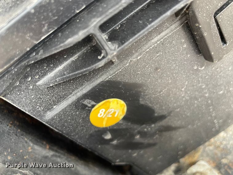 image for item JR9829 2004 JLG 600AJ  boom lift