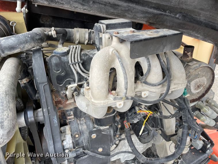 image for item JR9829 2004 JLG 600AJ  boom lift