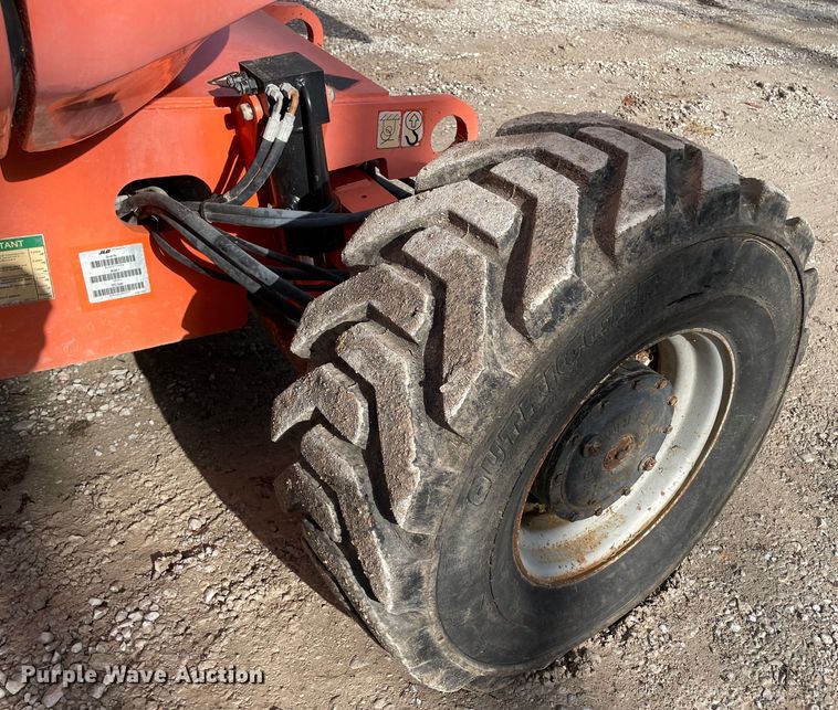 image for item JR9829 2004 JLG 600AJ  boom lift