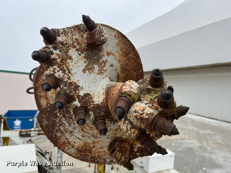 image for item JU9653 2008 International 7400  digger derrick truck