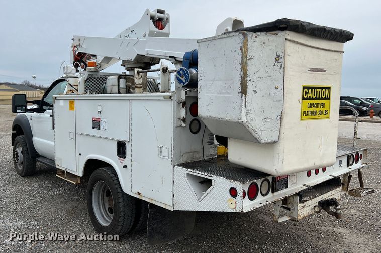 image for item JU9654 2011 Ford F550 Super Duty  bucket truck