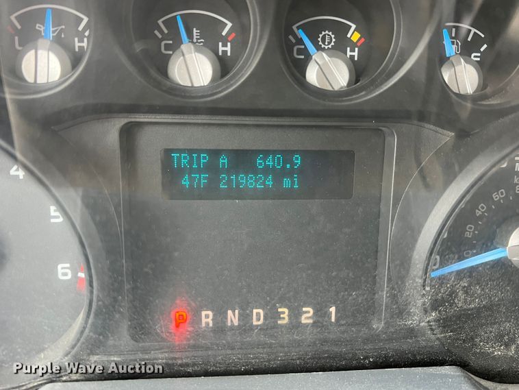 image for item JU9654 2011 Ford F550 Super Duty  bucket truck