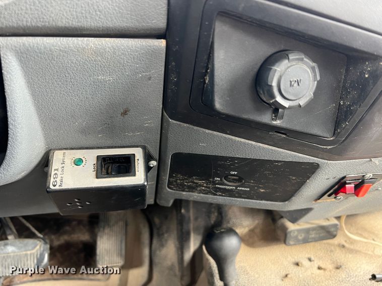 image for item JU9654 2011 Ford F550 Super Duty  bucket truck