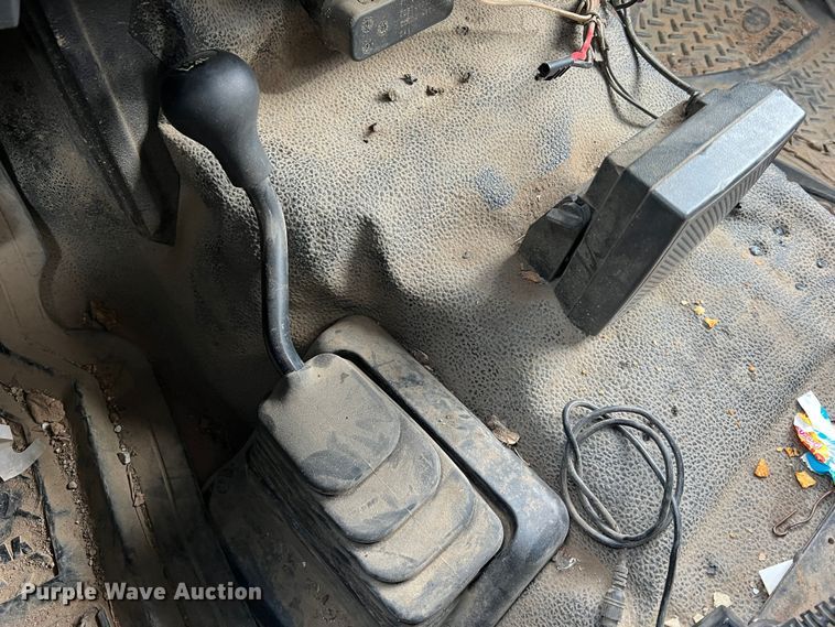 image for item JU9654 2011 Ford F550 Super Duty  bucket truck