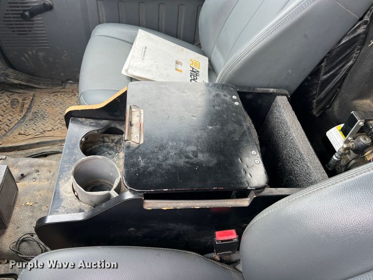 image for item JU9654 2011 Ford F550 Super Duty  bucket truck