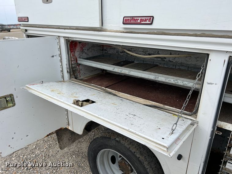 image for item JU9654 2011 Ford F550 Super Duty  bucket truck