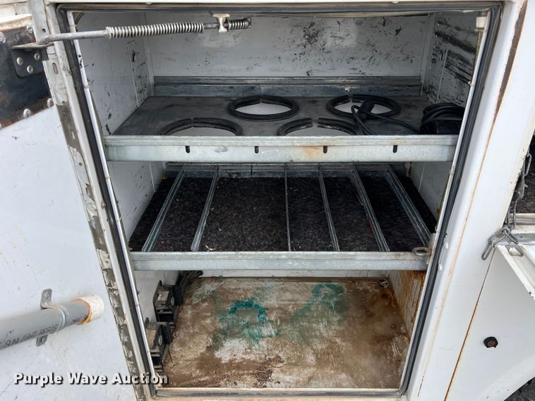 image for item JU9654 2011 Ford F550 Super Duty  bucket truck