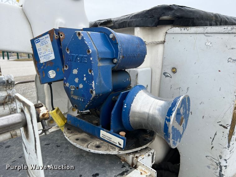 image for item JU9654 2011 Ford F550 Super Duty  bucket truck