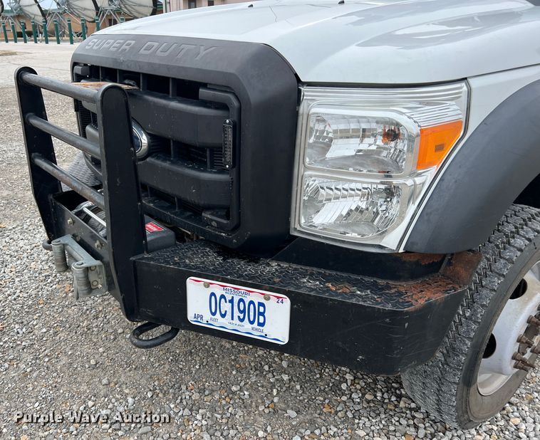 image for item JU9654 2011 Ford F550 Super Duty  bucket truck