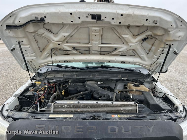 image for item JU9654 2011 Ford F550 Super Duty  bucket truck