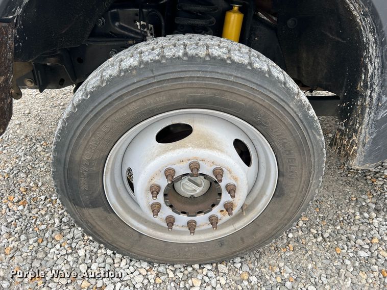 image for item JU9654 2011 Ford F550 Super Duty  bucket truck