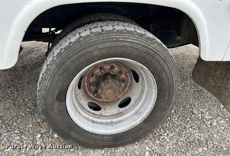 image for item JU9654 2011 Ford F550 Super Duty  bucket truck