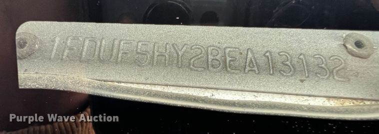 image for item JU9654 2011 Ford F550 Super Duty  bucket truck