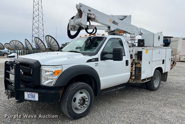 image for item JU9655 2011 Ford F550 Super Duty  bucket truck