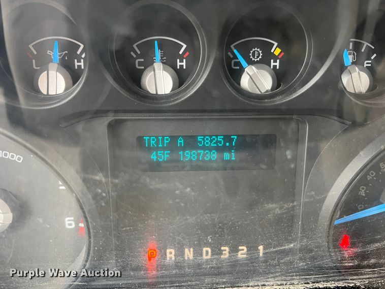 image for item JU9655 2011 Ford F550 Super Duty  bucket truck