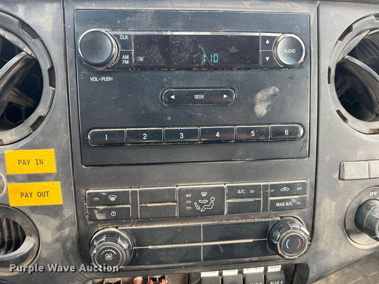 image for item JU9655 2011 Ford F550 Super Duty  bucket truck