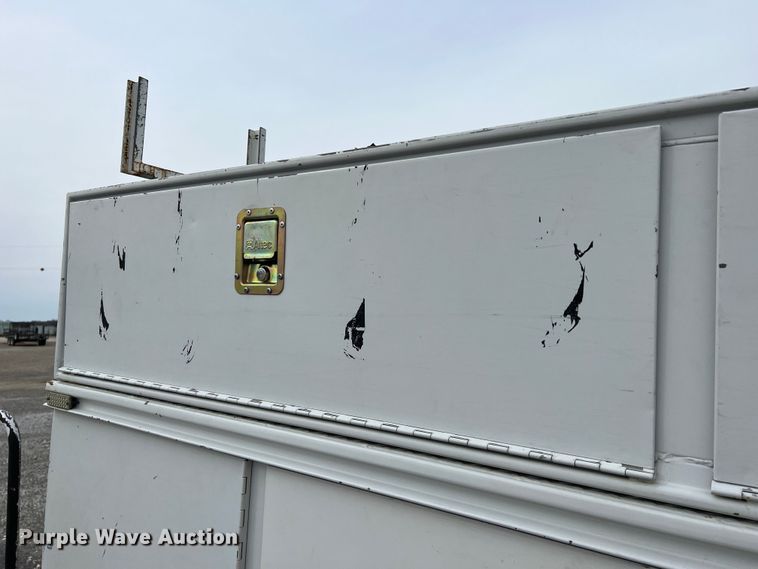 image for item JU9655 2011 Ford F550 Super Duty  bucket truck