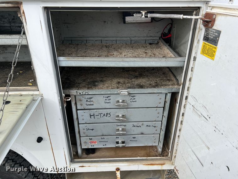 image for item JU9655 2011 Ford F550 Super Duty  bucket truck