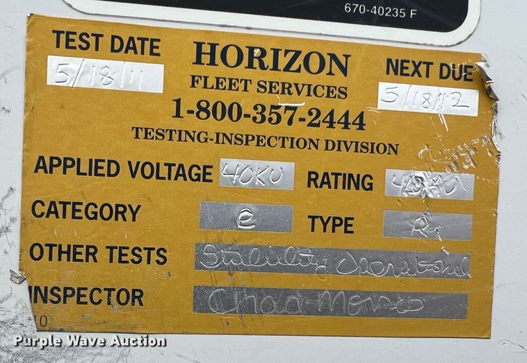 image for item JU9655 2011 Ford F550 Super Duty  bucket truck