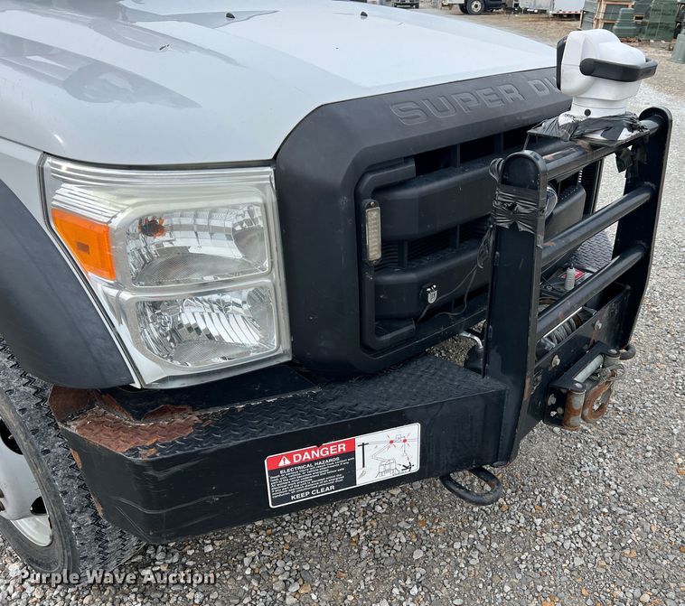 image for item JU9655 2011 Ford F550 Super Duty  bucket truck