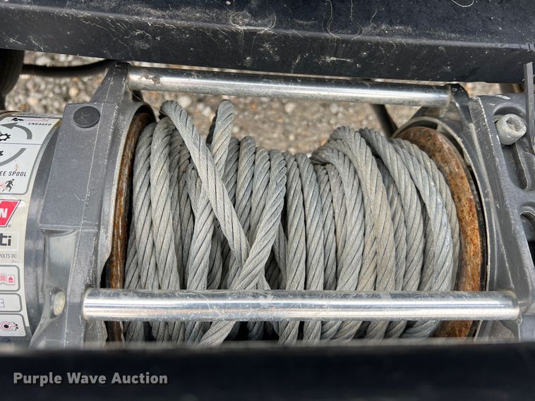 image for item JU9655 2011 Ford F550 Super Duty  bucket truck