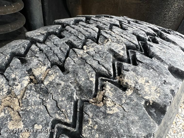 image for item JU9655 2011 Ford F550 Super Duty  bucket truck