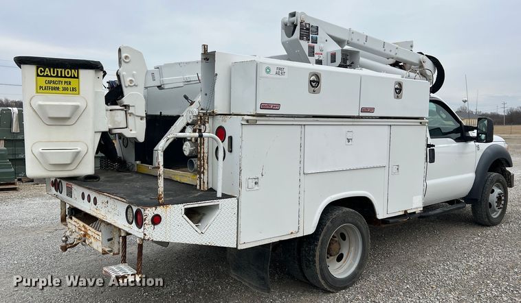 image for item JU9656 2011 Ford F550 Super Duty  bucket truck