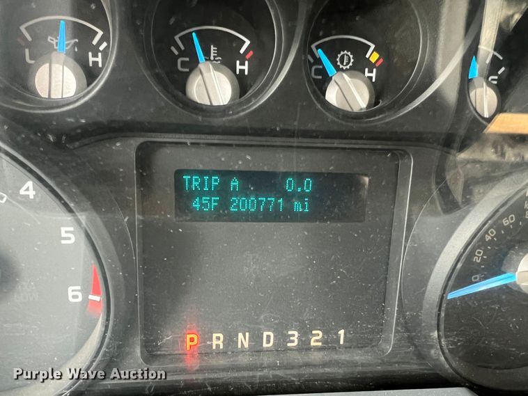 image for item JU9656 2011 Ford F550 Super Duty  bucket truck