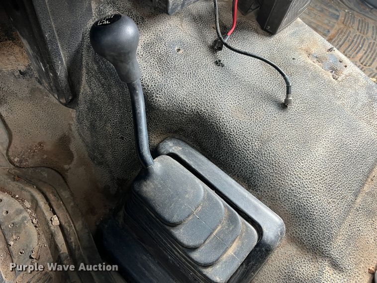 image for item JU9656 2011 Ford F550 Super Duty  bucket truck