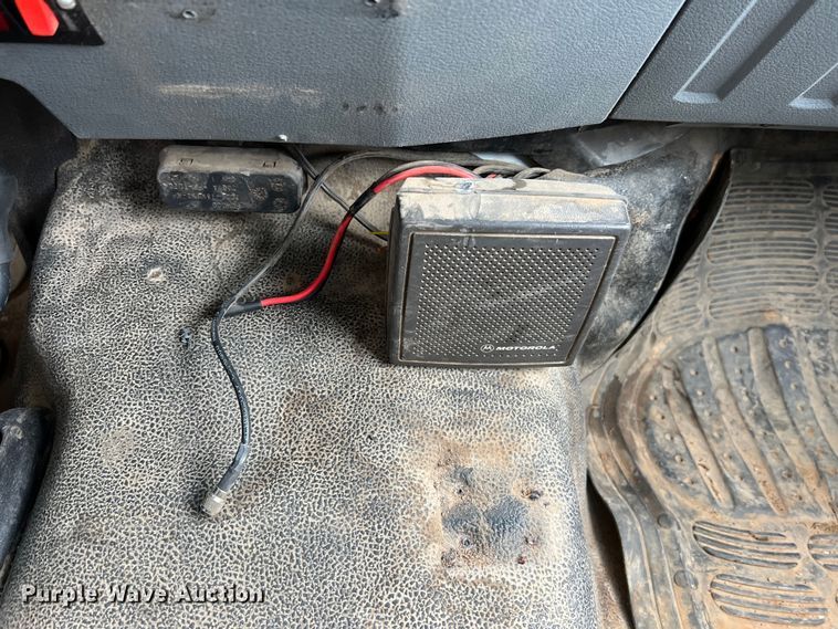 image for item JU9656 2011 Ford F550 Super Duty  bucket truck