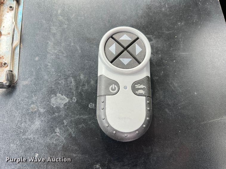 image for item JU9656 2011 Ford F550 Super Duty  bucket truck