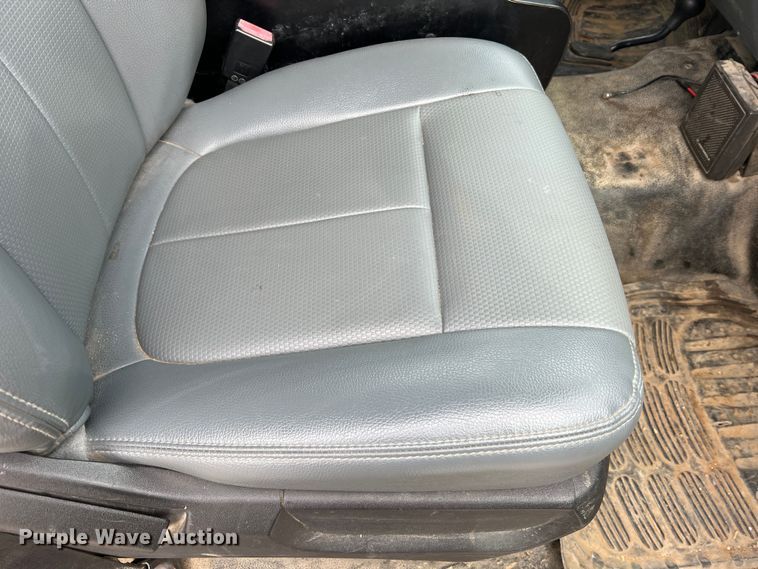 image for item JU9656 2011 Ford F550 Super Duty  bucket truck