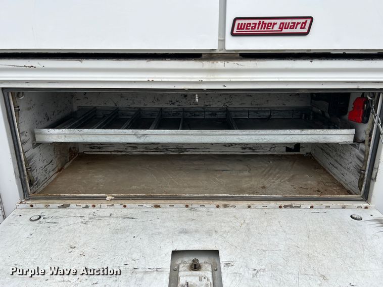 image for item JU9656 2011 Ford F550 Super Duty  bucket truck