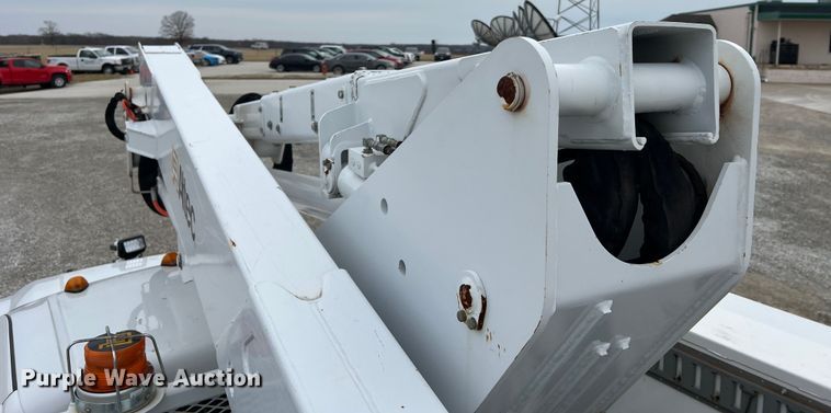 image for item JU9656 2011 Ford F550 Super Duty  bucket truck