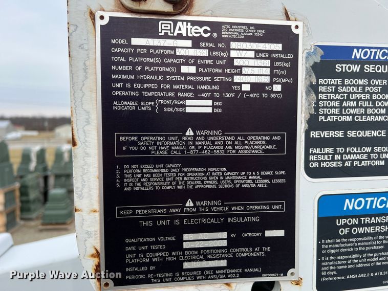 image for item JU9656 2011 Ford F550 Super Duty  bucket truck